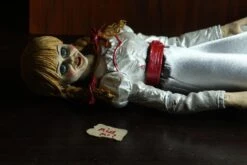 NECA The Conjuring Universe Ultimate 7" Scale Action Figure – Annabelle -Hasbro Store 419906