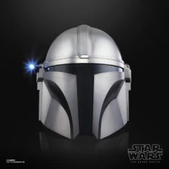 Hasbro Star Wars The Black Series Mandalorian Premium Electronic Helmet 13 Hasbro Star Wars The Black Series Mandalorian Premium Electronic Helmet -Hasbro Store f0493 prod sw bl mando helmet 00870 s