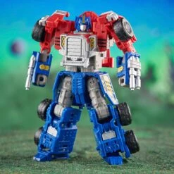Hasbro Transformers Legacy Evolution Commander Class Action Figure - Optimus Prime (Armada Universe) -Hasbro Store f6160 dio tra gen legacy ldr armada optimusprime 0001 online 200