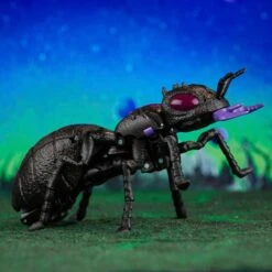 Hasbro Transformers Generations Legacy Evolution Voyager Action Figure - Antagony 18 Hasbro Transformers Generations Legacy Evolution Voyager Action Figure - Antagony -Hasbro Store f6942 dio tra gen selects antagony 0012 2000px 300dpi