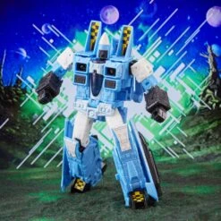 Hasbro Transformers Generations Legacy Voyager Action Figure - Cloudcover -Hasbro Store f7516 dio tra gen legacy voy capsule1 0001 online 2000sq