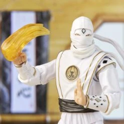 Hasbro Power Rangers Lightning Collection X Cobra Kai Exclusive Action Figure - Mighty Morphin Daniel LaRusso -Hasbro Store f7768 dio prg cedarcity 0011