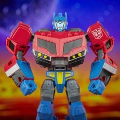 Hasbro *PRE-ORDER Transformers Generations Legacy Voyager Class Action Figure - Animated Universe Optimus Prime -Hasbro Store f8542 dio tra gen legacy voy animated op 0006 2000px 300dpi