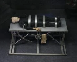 NECA Universal Monsters Ultimate 7 Inch Scale - Frankenstein Accessory Pack -Hasbro Store frankenstein10 scaled 1