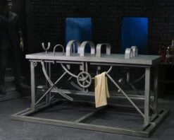 NECA Universal Monsters Ultimate 7 Inch Scale - Frankenstein Accessory Pack -Hasbro Store frankenstein4 scaled 1