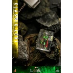 *PRE-ORDER Classic Loki Marvel Hot Toys Collectibles 1/6 Scale Action Figure -Hasbro Store ht909995 2 800x800 1