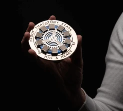 Marvel Infinity Saga - Iron Man Arc Reactor Magnetic Full Size Replica Pin Set - Star Action Figure UK Exclusive -Hasbro Store image