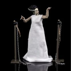 Jada Toys Universal Monsters 6 Inch Action Figure - Bride Of Frankenstein -Hasbro Store jaf31960 3 800x800 1