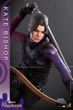 *PRE-ORDER Kate Bishop - Marvel Hot Toys Collectibles 1/6 Scale Action Figure -Hasbro Store kate bishop gallery 62606309d9ce9