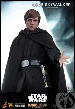 Luke Skywalker (The Mandalorian) - Star Wars Hot Toys Collectibles 1/6 Scale Action Figure -Hasbro Store luke skywalker star wars gallery 61084741574da
