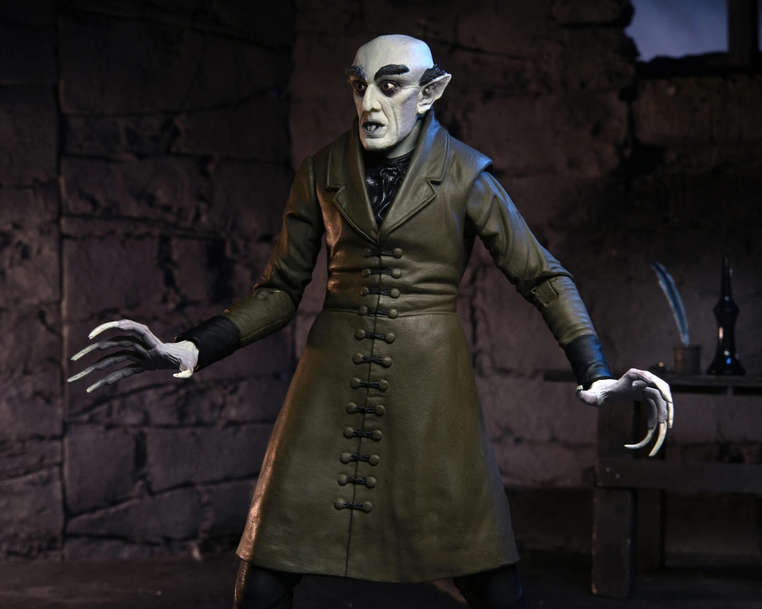 NECA *PRE-ORDER Nosferatu (1912) Ultimate 7" Inch Action Figure - Count Orlok 5 NECA *PRE-ORDER Nosferatu (1912) Ultimate 7" Inch Action Figure - Count Orlok - Image 3