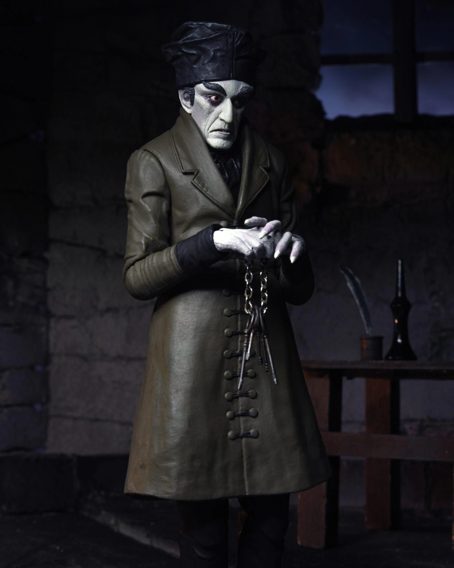 NECA *PRE-ORDER Nosferatu (1912) Ultimate 7" Inch Action Figure - Count Orlok 6 NECA *PRE-ORDER Nosferatu (1912) Ultimate 7" Inch Action Figure - Count Orlok - Image 4