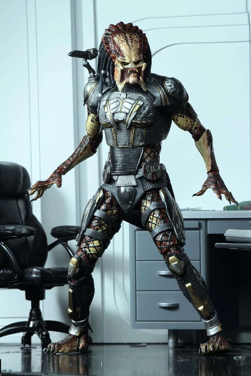 NECA Predator (2018) - Ultimate Fugitive Predator 7" Scale Action Figure 7 NECA Predator (2018) - Ultimate Fugitive Predator 7" Scale Action Figure - Image 5