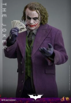 *PRE-ORDER Joker - Batman: The Dark Knight Hot Toys Collectibles 1/6 Scale Action Figure -Hasbro Store the joker dc comics gallery 64c3041b74f54